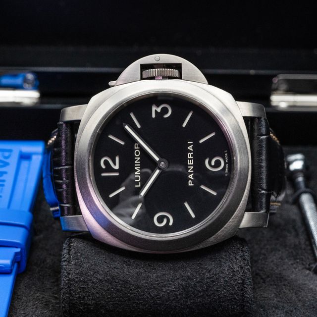 Panerai Luminor Base PAM00176 Image 2